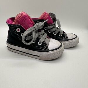 Converse toddler girls Black and Pink Sneakers